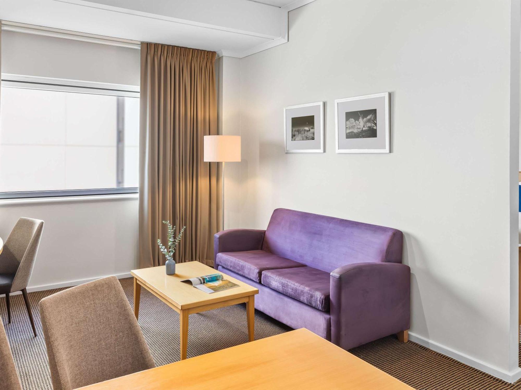 Novotel Perth Langley Eksteriør billede